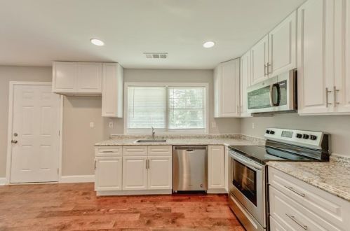 2851 1st Ave, Atlanta GA  30315-9001 exterior