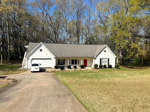 170 River Valley Dr, Carrollton, GA 30117-5712