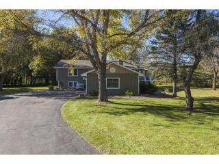 8050 Windy Ridge Rd, Minnetrista, MN 55387