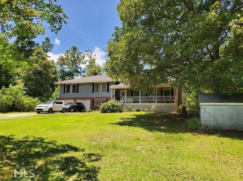 109 Robertson Rd, Lagrange, GA 30241-9602