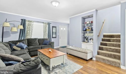 200 Ridley Dr, York, PA 17402-4840