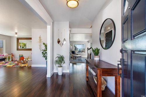 534 Cambridge Dr, Benicia, CA 94510-1316