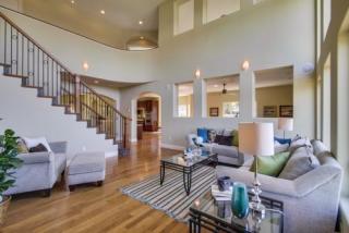 353 Estrelita Dr, Vista, CA 92084-7831