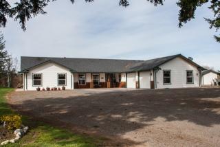 6045 Northwest Dr, Ferndale, WA 98248-9413