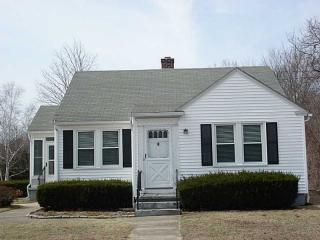 10 Perkins Ave, Westerly, RI 02891-1533