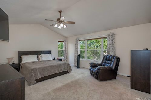 15454 Powers Dr, Aurora CO 80015-4239 exterior