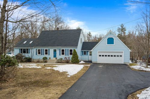 77 Sage Ct, Goffstown, NH 03045-2930