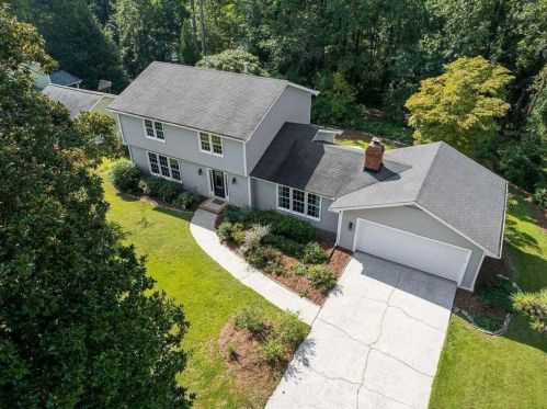 2952 Cheshire Dr, Marietta, GA 30062-4553