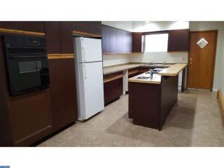 1640 27th St, Philadelphia, PA 19145-1217