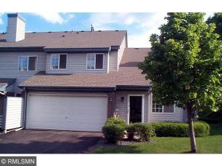 4045 Wilshire Cir, Saint Paul, MN 55126-2985