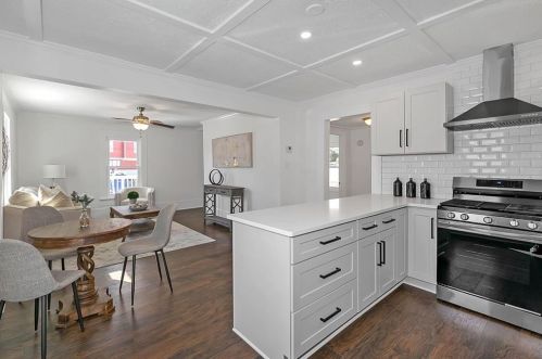 2439 Brantley St, Atlanta GA  30307-2602 exterior