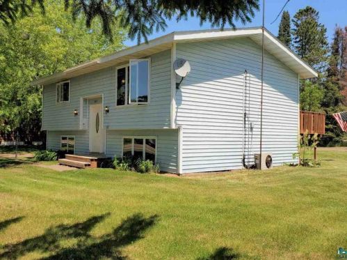 3932 Main St, Kettle River, MN 55757-8647