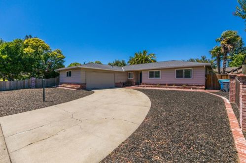 1341 Cedar Ct, Gilroy, CA 95020-4704