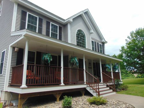106 Hampstead Rd, Derry, NH 03038-7011