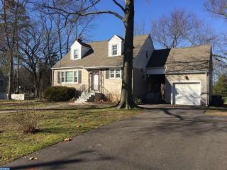 107 Pine St, Moorestown, NJ 08057-1034