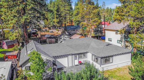10106 Lake Ave, Truckee, CA 96161-4824