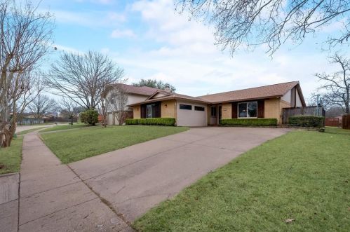 6301 Galaxie Rd, Garland TX 75044-8117 exterior