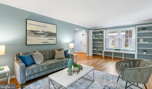 3810 Foxwood Nook, Falls Church, VA 22041-1104