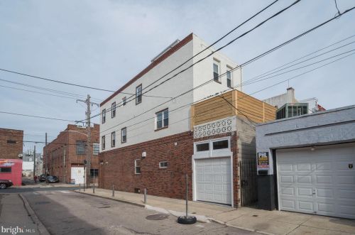 722 Dickinson St, Philadelphia, PA 19147-6432