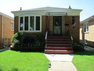 3534 Oak Park Ave, Chicago, IL 60634-3721