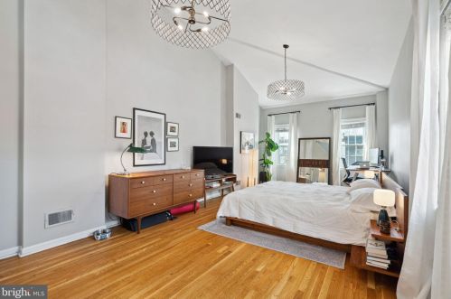 503 22nd St, Philadelphia PA  19146-1256 exterior