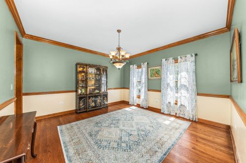 5 Crenshaw Ct, Lemont IL  60490-6614 exterior