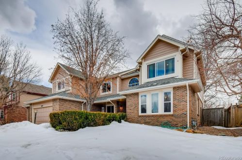 5897 Pagosa Way, Aurora, CO 80015-3013