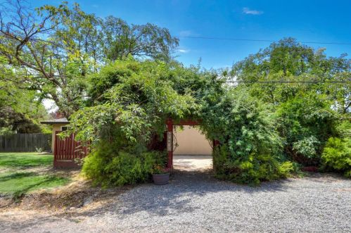 39887 Barry Rd, Davis, CA 95616-9415