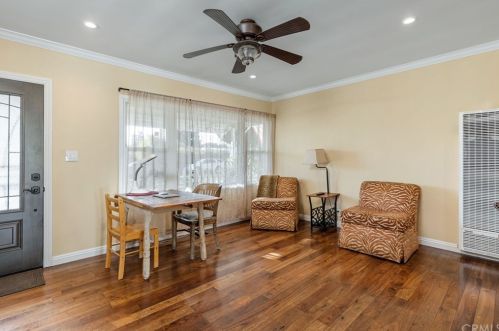 3843 146th St, Hawthorne, CA 90250-8323