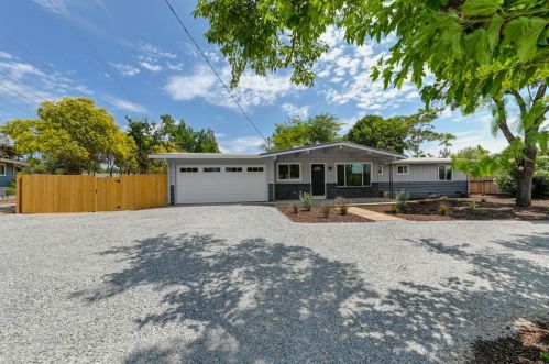 1340 Wesley Ln, Auburn, CA 95603-2958