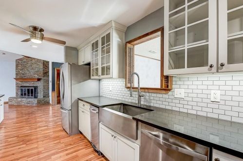 936 Old Mill Cir, Irving, TX 75061-6127