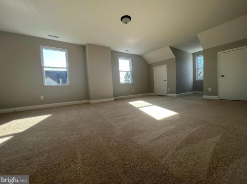 6805 11 St, Philadelphia PA 19147-1244 exterior