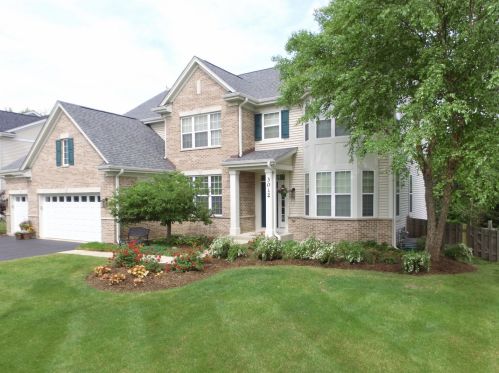 3012 Bluestem Ct, Naperville, IL 60565-3555