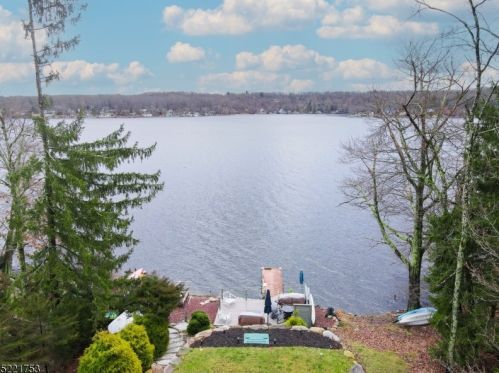 12 Bonning Rd, Fredon, NJ 07860-4946