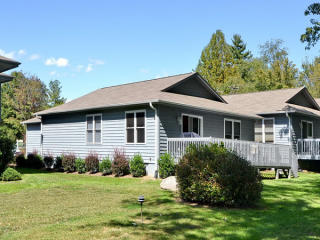 17 Southern Fairway Ct, Etowah, NC 28729-8711