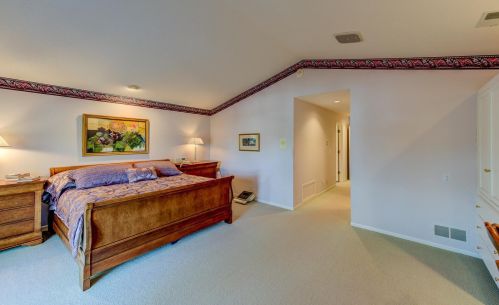 902 Highview Cir, Saint Paul MN  55118-3687 exterior