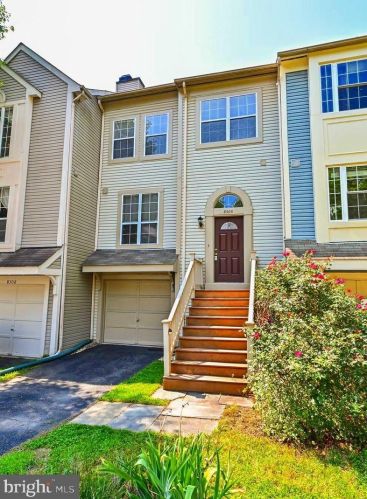 8306 Southern Oaks Ct, Lorton, VA 22079-3057