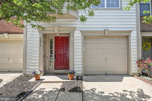 1053 Lexus Way, Herndon, VA 20170-4127