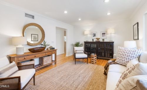 619 Sacramento St, Altadena, CA 91001-3025