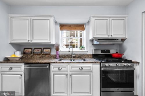 2419 Dennis Ave, Silver Spring MD 20901-2162 exterior