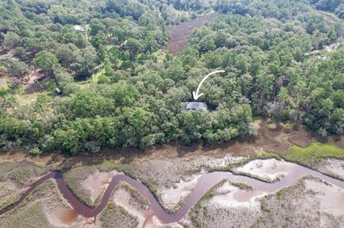 1424 Cooke Rd, Johns Island, SC 29455-4915