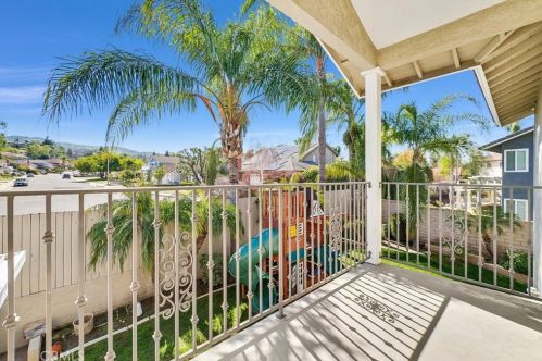 6128 Baja Dr, Anaheim CA  92807-4048 exterior
