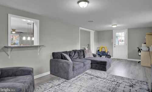 605 Spring Garden St, Carlisle PA  17013-9264 exterior