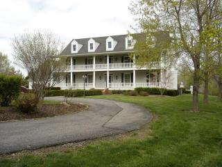 3100 Striegel Rd, Carbondale, IL 62901-5434