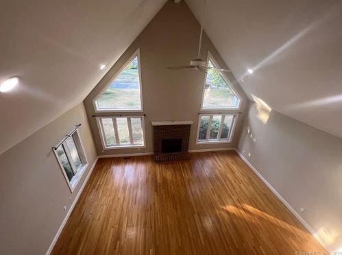 6 Kingsley Dr, Wapping CT  06074-2396 exterior