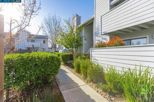 94 Elder Dr, Pacheco, CA 94553-5543