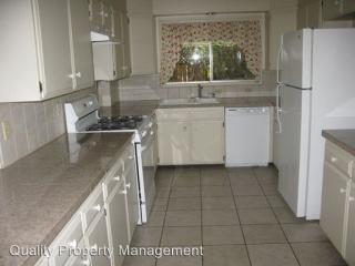 511 Oakdale Ave, Medford OR  97501-3525 exterior