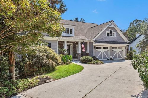 202 Towne Overlook Dr, Holly Springs, GA 30114-7239
