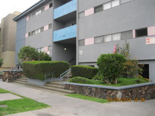 970 Menlo Ave, Los Angeles CA  90006-2804 exterior