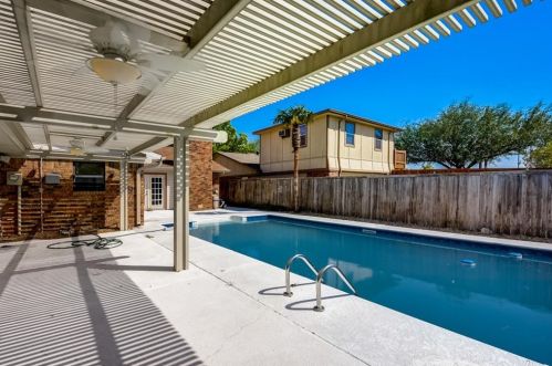 2003 Stefani Ct, Carrollton TX exterior